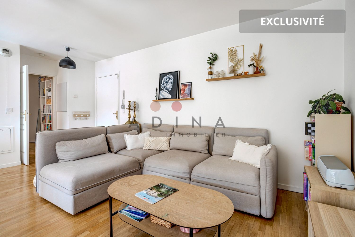 
                                                Vente
                                                 Appartement de Trois Pièces avec Balcon