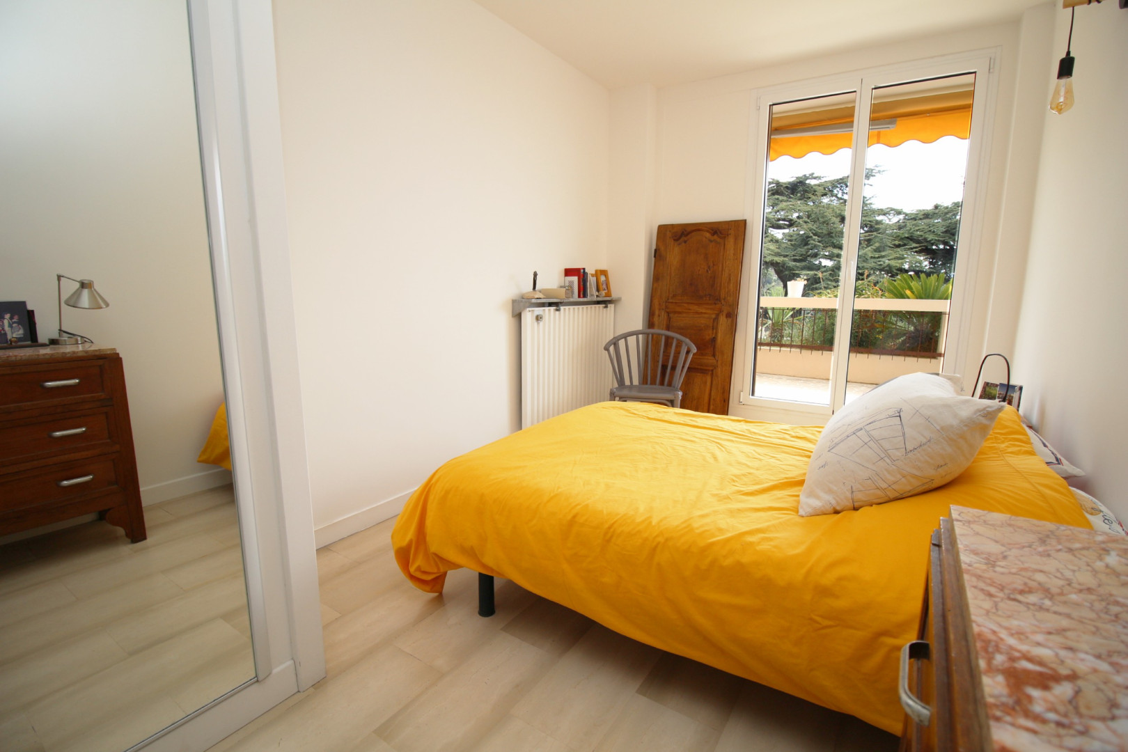 
                                                Vente
                                                 Appartement Dernier Etage Parc Coromandel 3 pièces Vue Mer