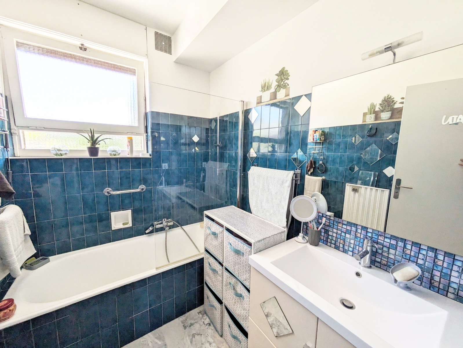 
                                                Vente
                                                 Appartement Dernier Etage Parc Coromandel 3 pièces Vue Mer