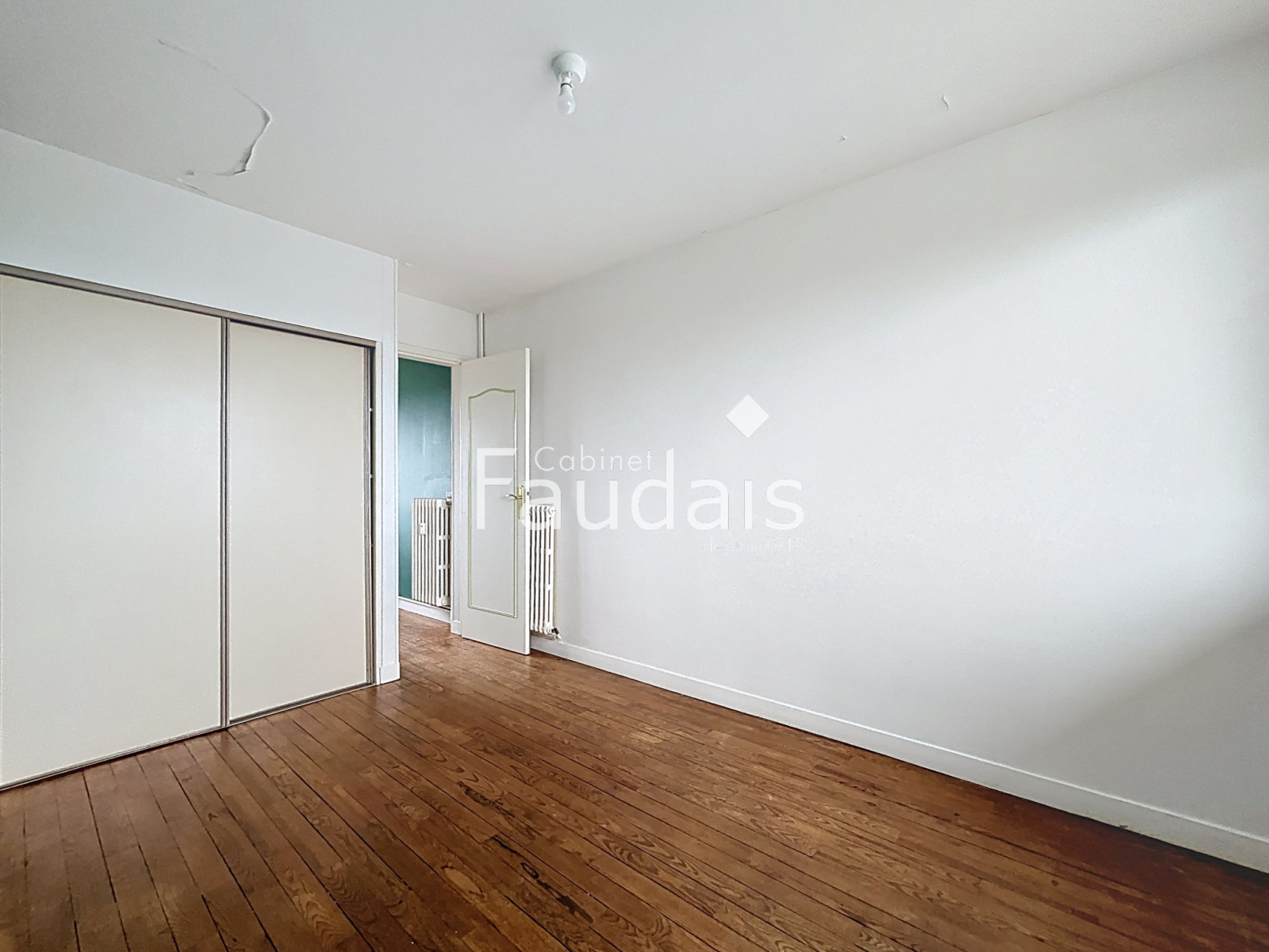 
                                                Vente
                                                 Appartement deux chambres PONT HEBERT