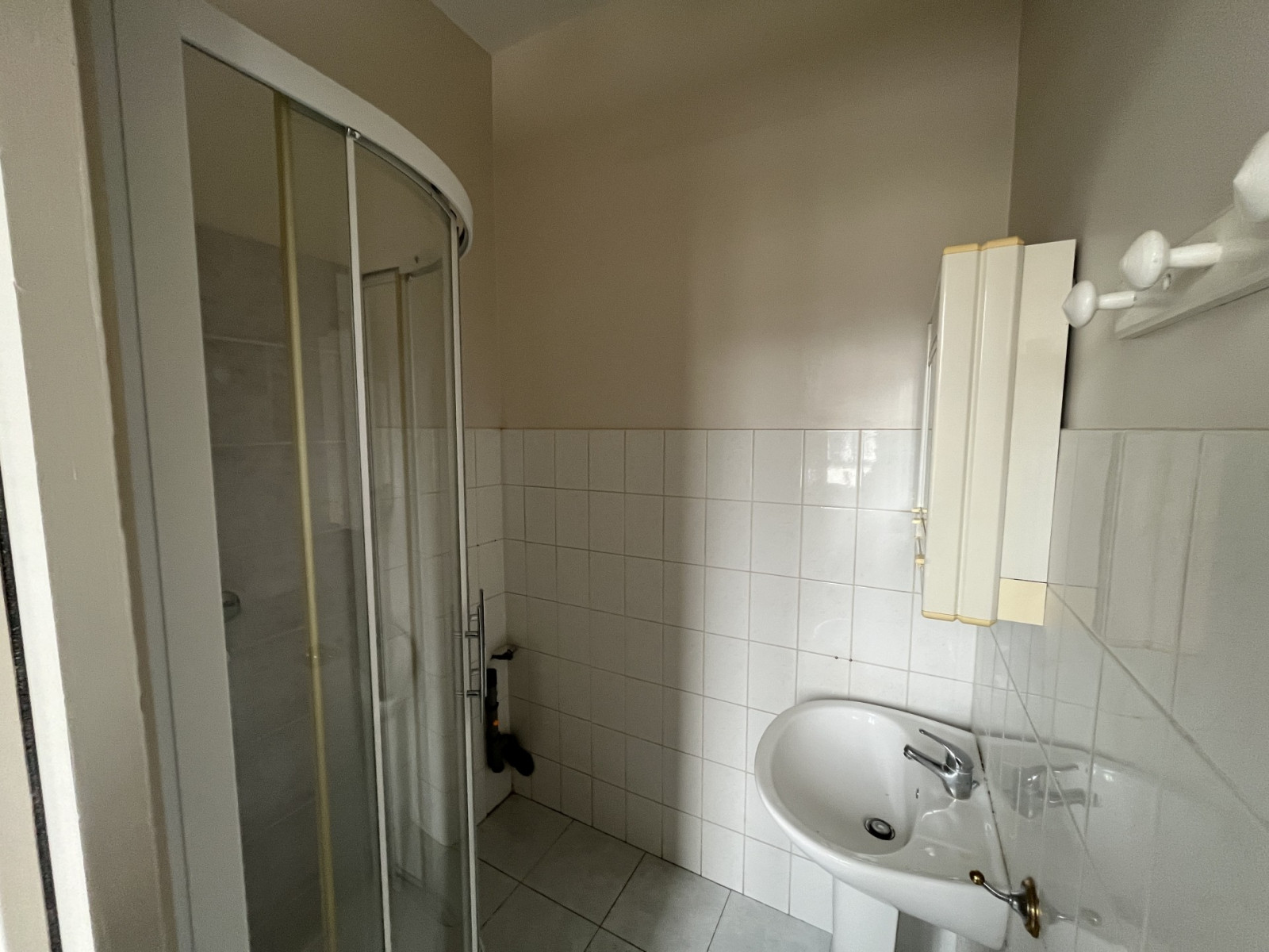 
                                                Location
                                                 Appartement deux pièce proche centre-ville, proche gare