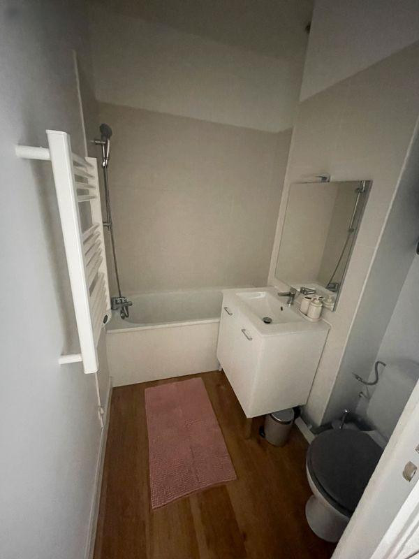 
                                                Location
                                                 Appartement deux pièces Gambetta