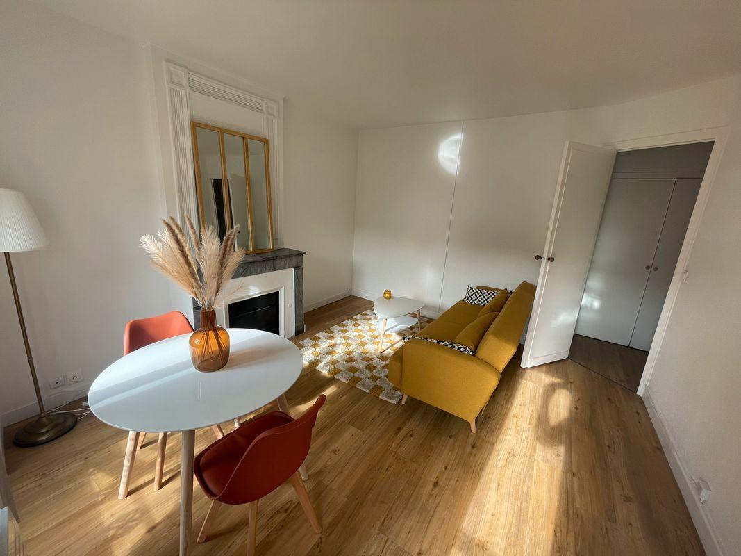 
                                                Location
                                                 Appartement deux pièces Gambetta