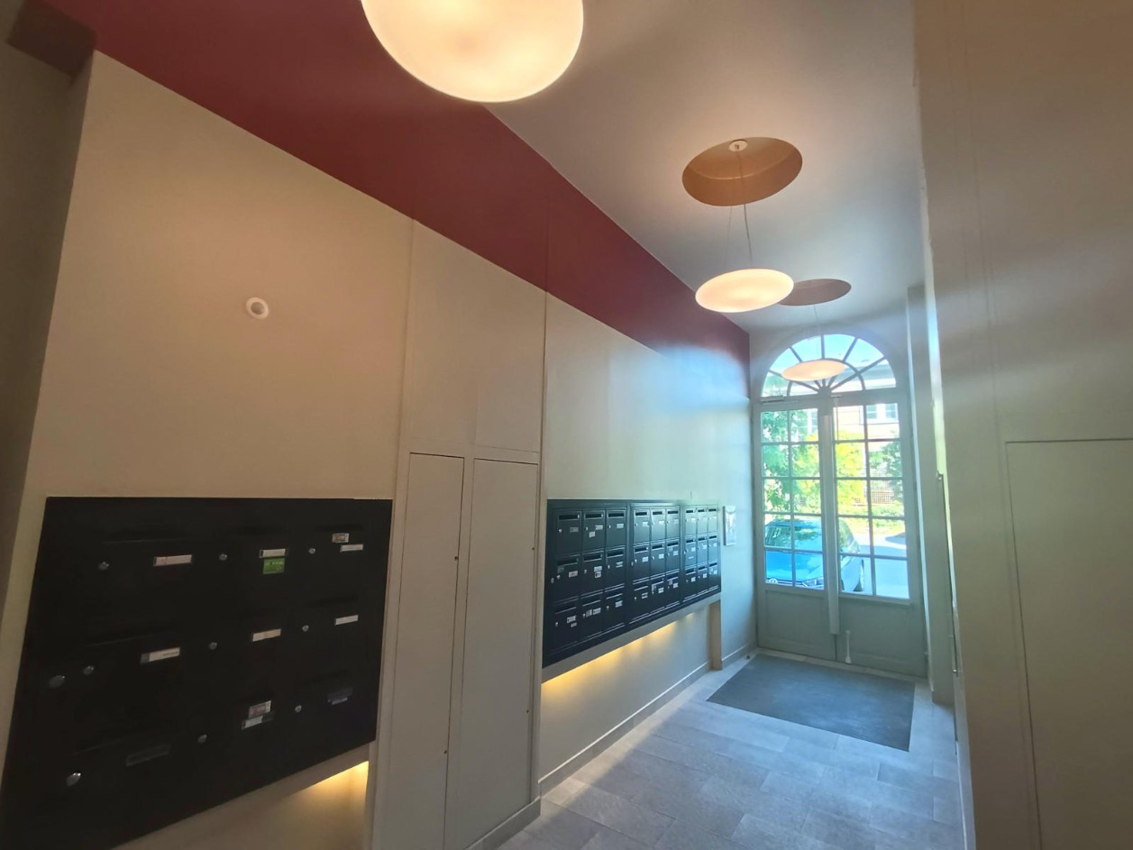 
                                                Vente
                                                 Appartement duplex 1 chambre parking