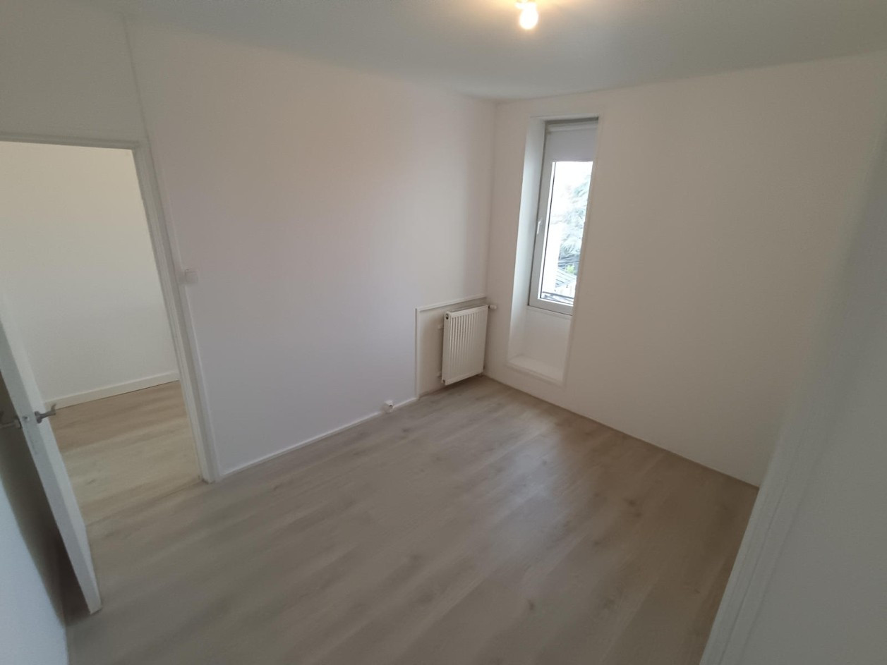 
                                                Location
                                                 Appartement duplex 2 chambres Amiens Gare