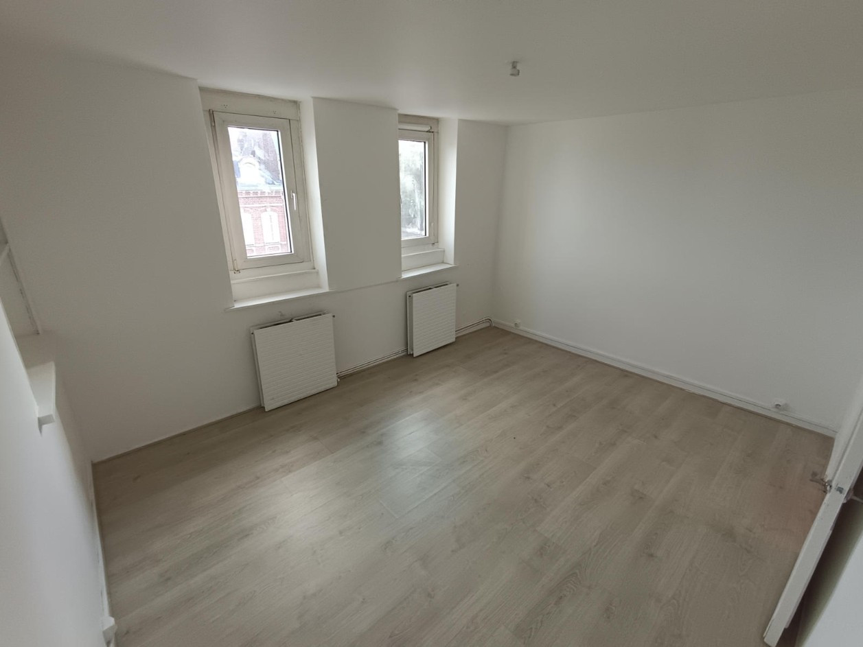 
                                                Location
                                                 Appartement duplex 2 chambres Amiens Gare