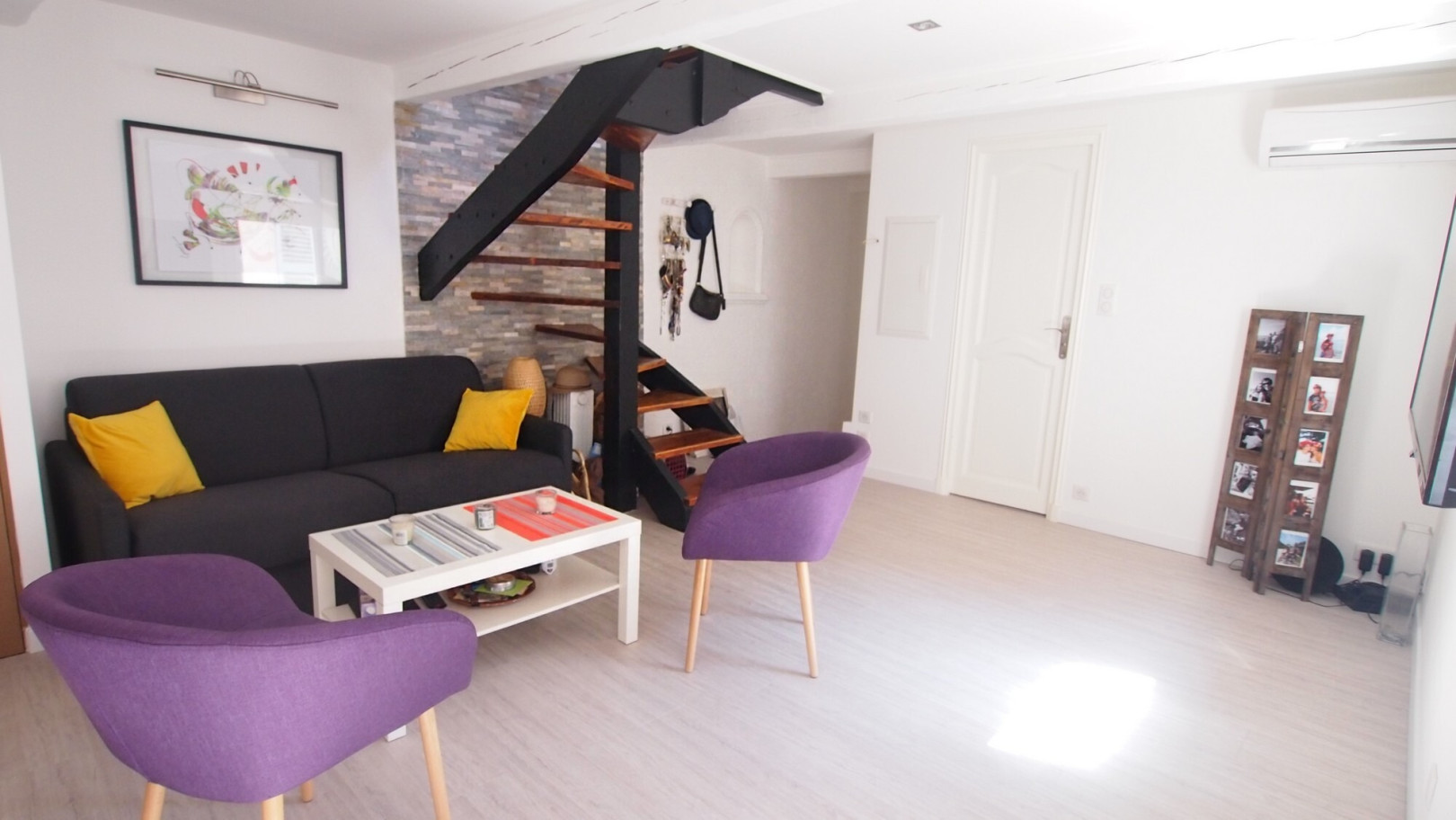 
                                                Location
                                                 Appartement  - Duplex  - 3 pièces  - 42.05 m²