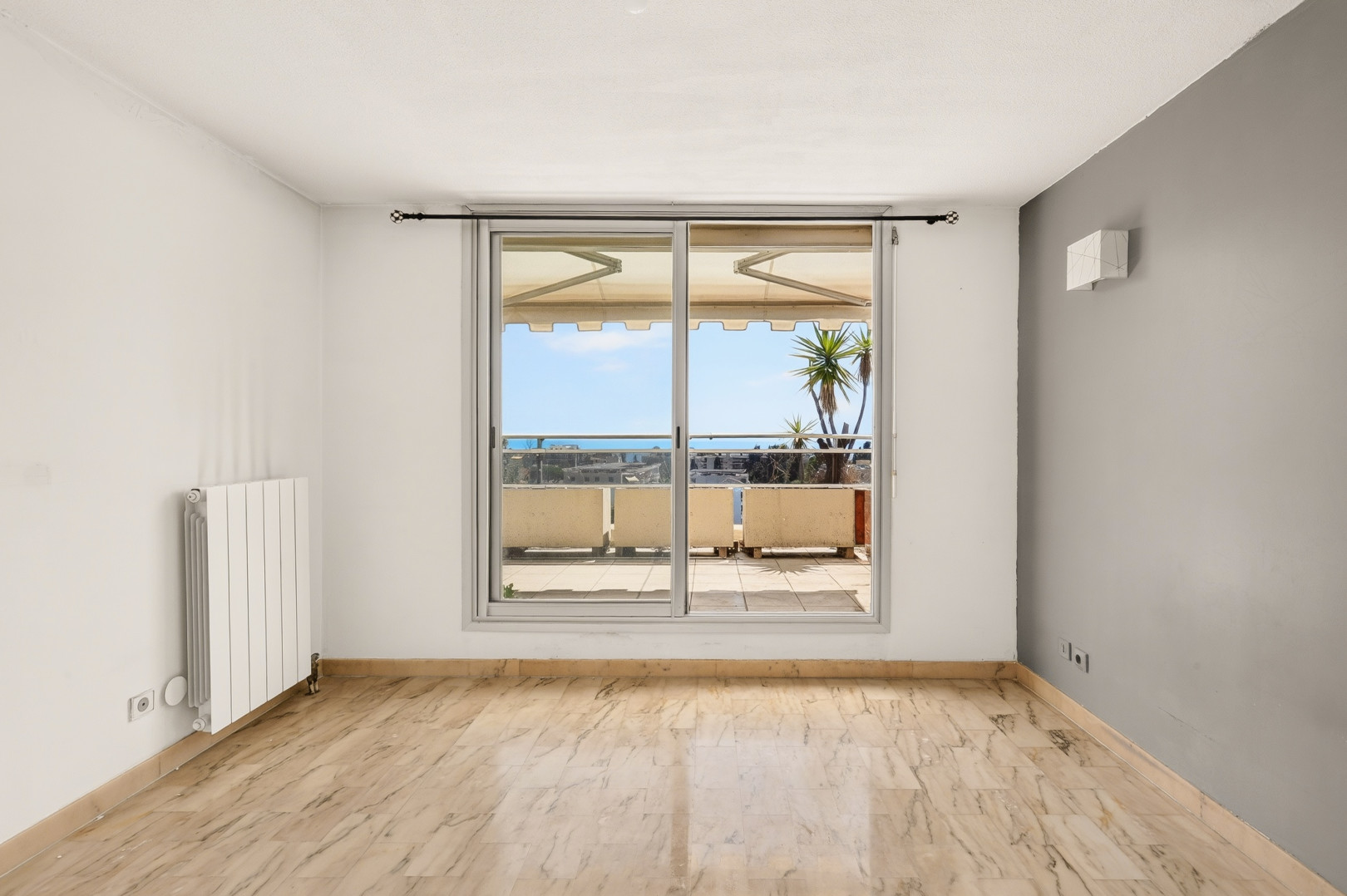 
                                                Vente
                                                 Appartement  - Duplex  - 3 pièces  - 66.0 m²