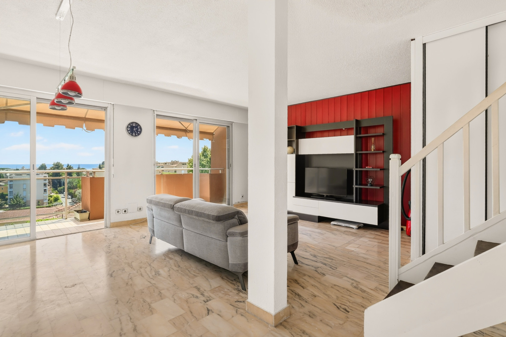 
                                                Vente
                                                 Appartement  - Duplex  - 3 pièces  - 66.0 m²