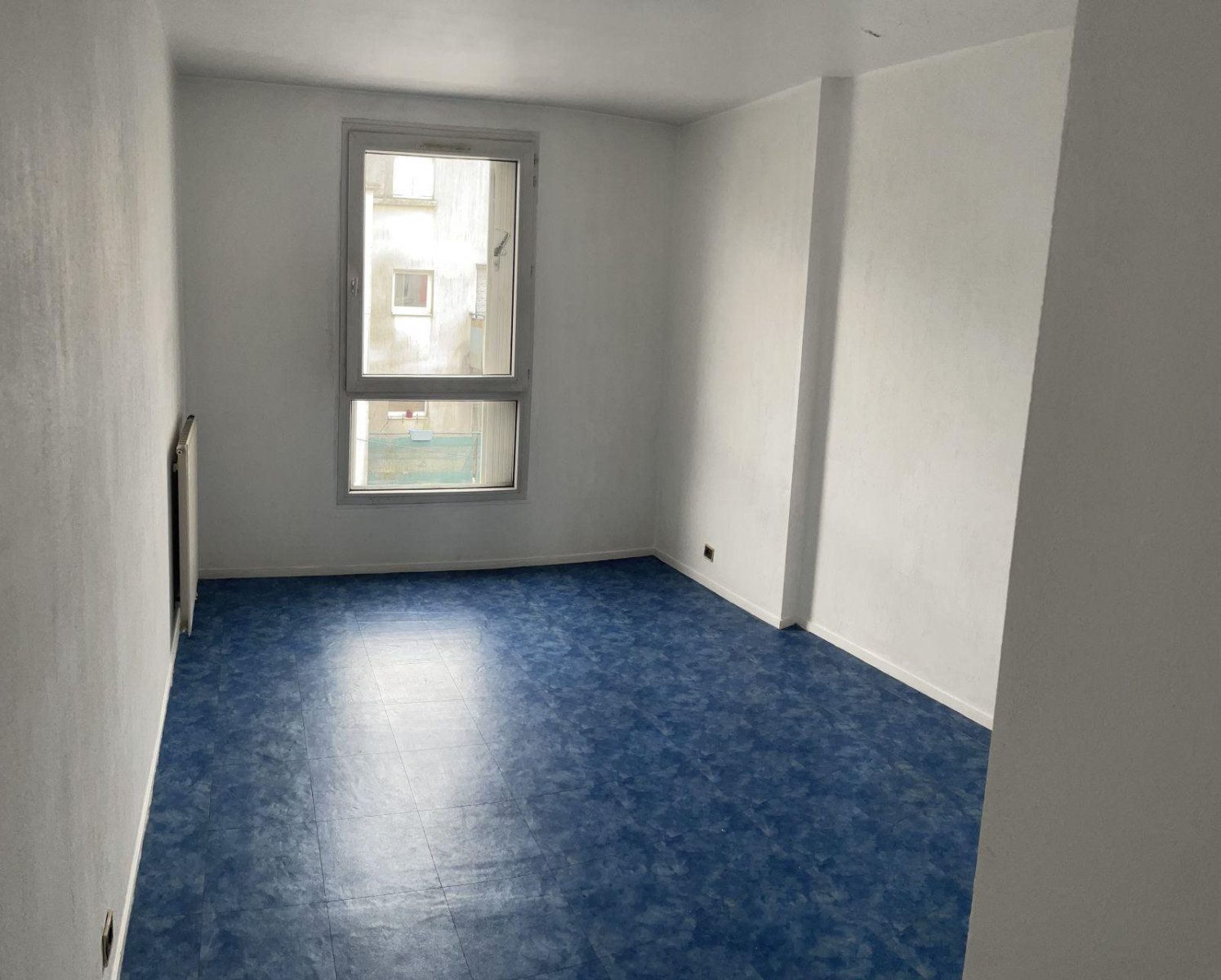 
                                                Location
                                                 Appartement duplex 3 pièces proche de la gare