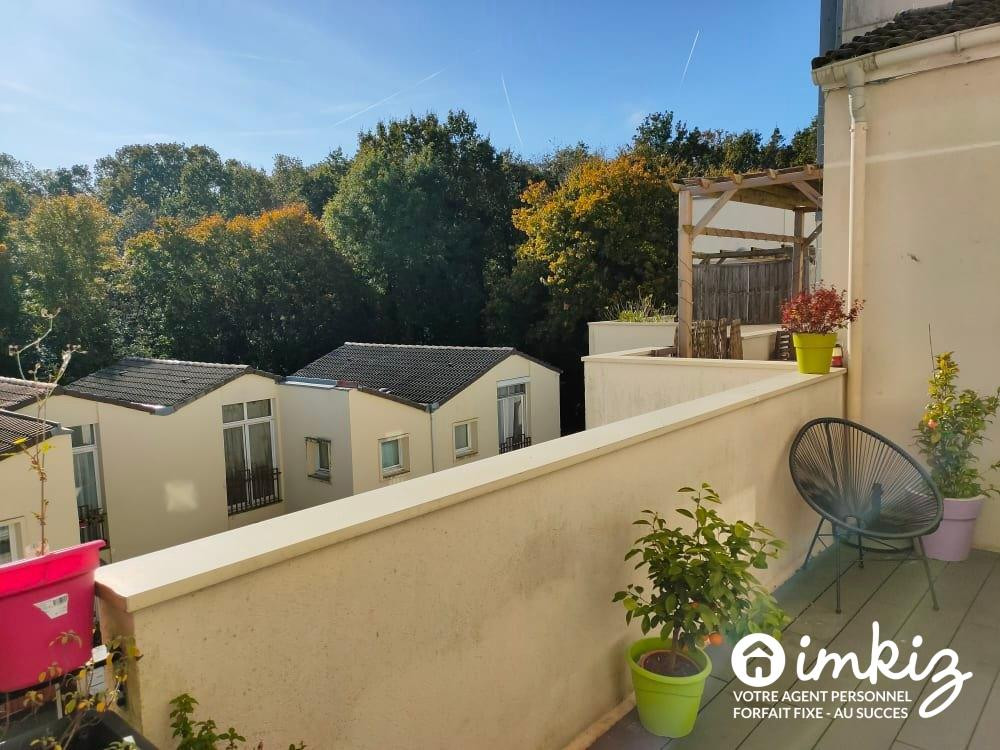 
                                                Vente
                                                 Appartement  duplex 4 pièces terrasse vue forêt
