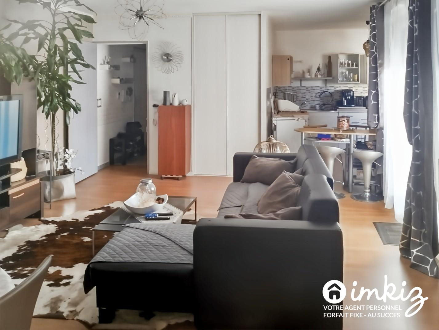 
                                                Vente
                                                 Appartement duplex 5 pièces avec terrasse