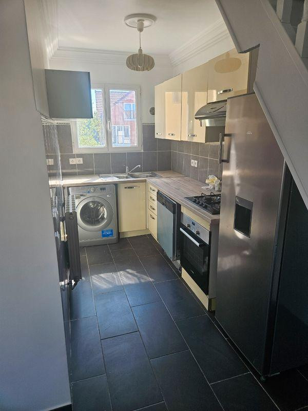
                                                Location
                                                 Appartement duplex 64m²