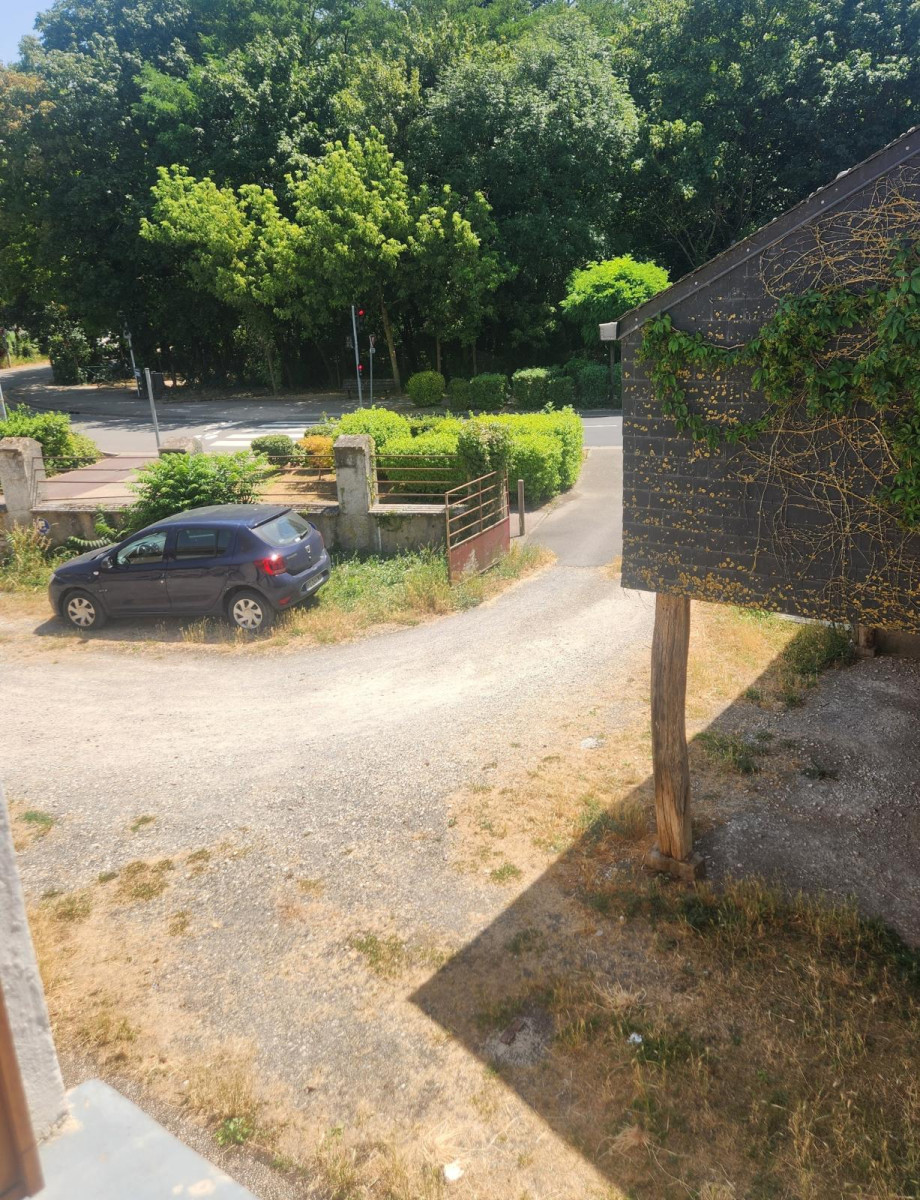
                                                Location
                                                 Appartement duplex