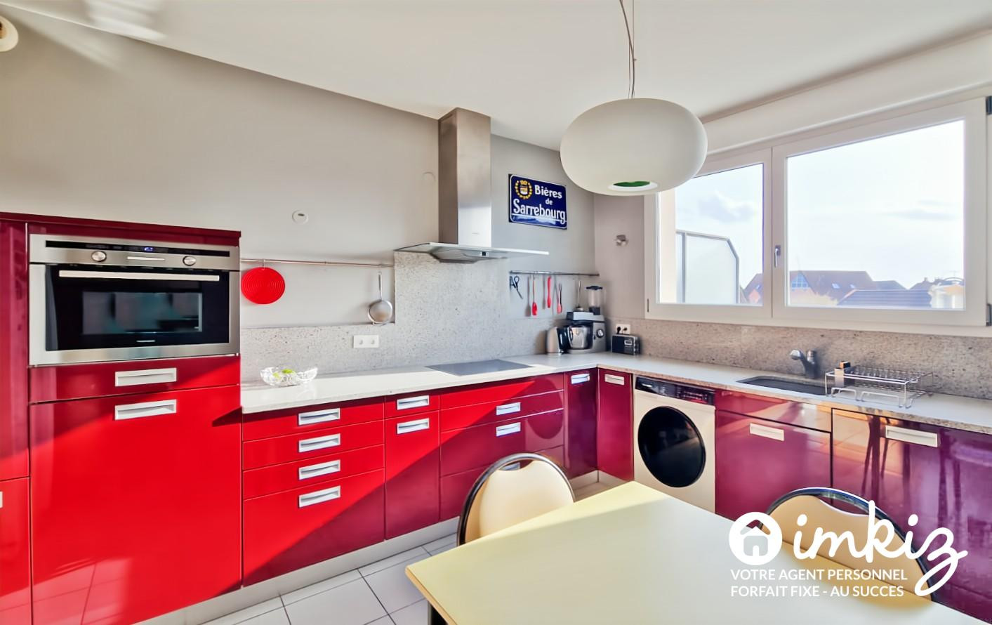 
                                                Vente
                                                 Appartement duplex attique 5P  terrasse 2 garages