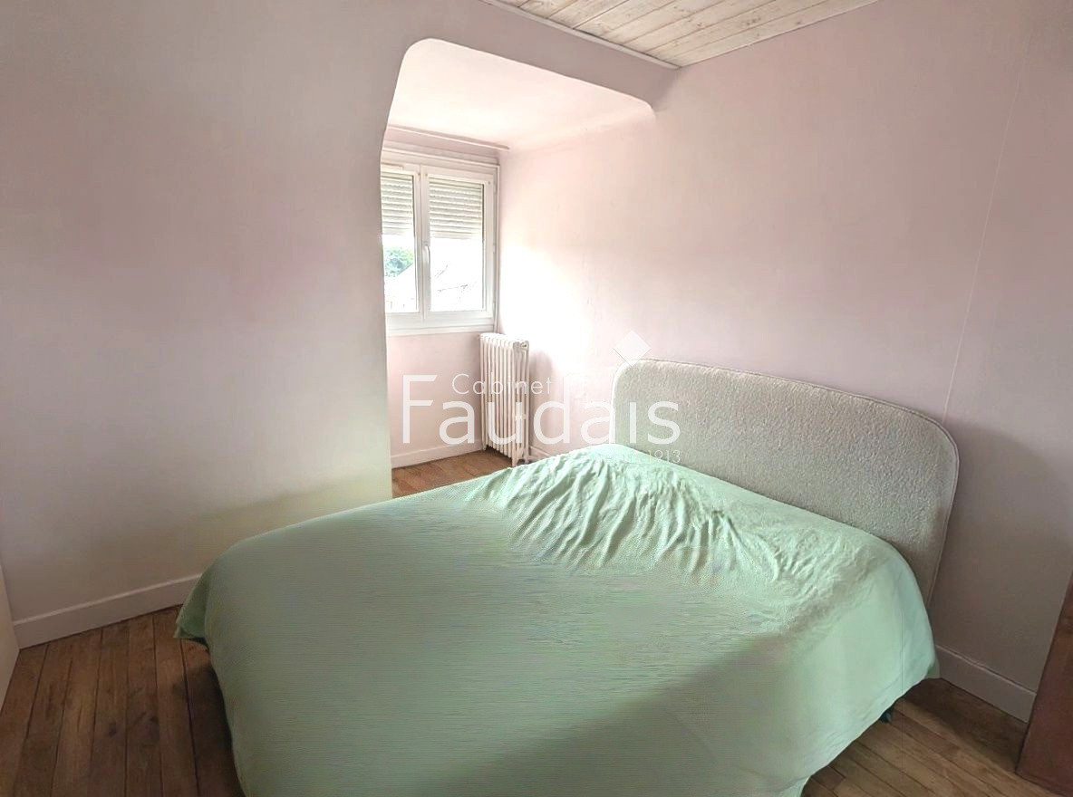 
                                                Vente
                                                 APPARTEMENT DUPLEX AVEC CACHET ET BALCON EN CENTRE VILLE