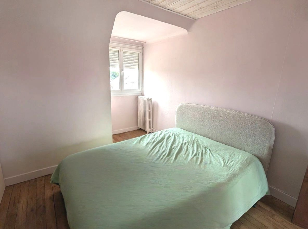 
                                                Vente
                                                 APPARTEMENT DUPLEX AVEC CACHET ET BALCON EN CENTRE VILLE