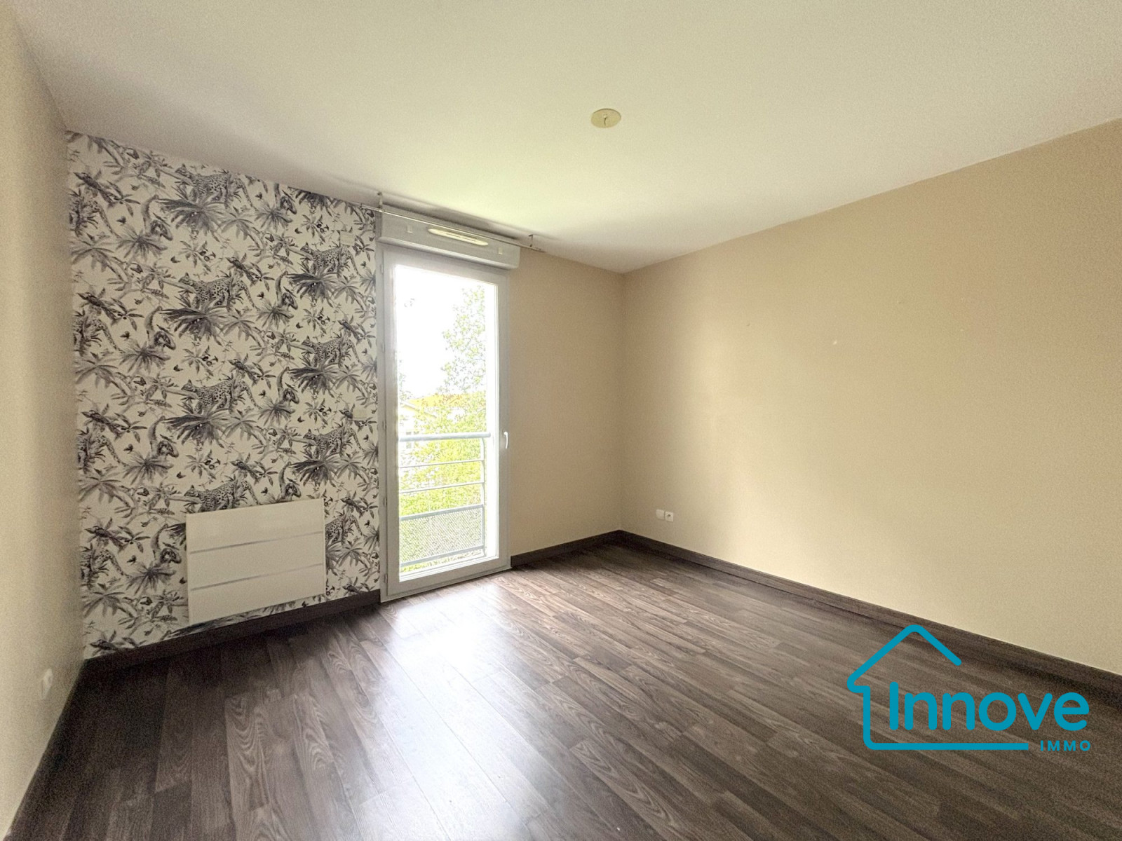 
                                                Vente
                                                 Appartement Duplex lumineux