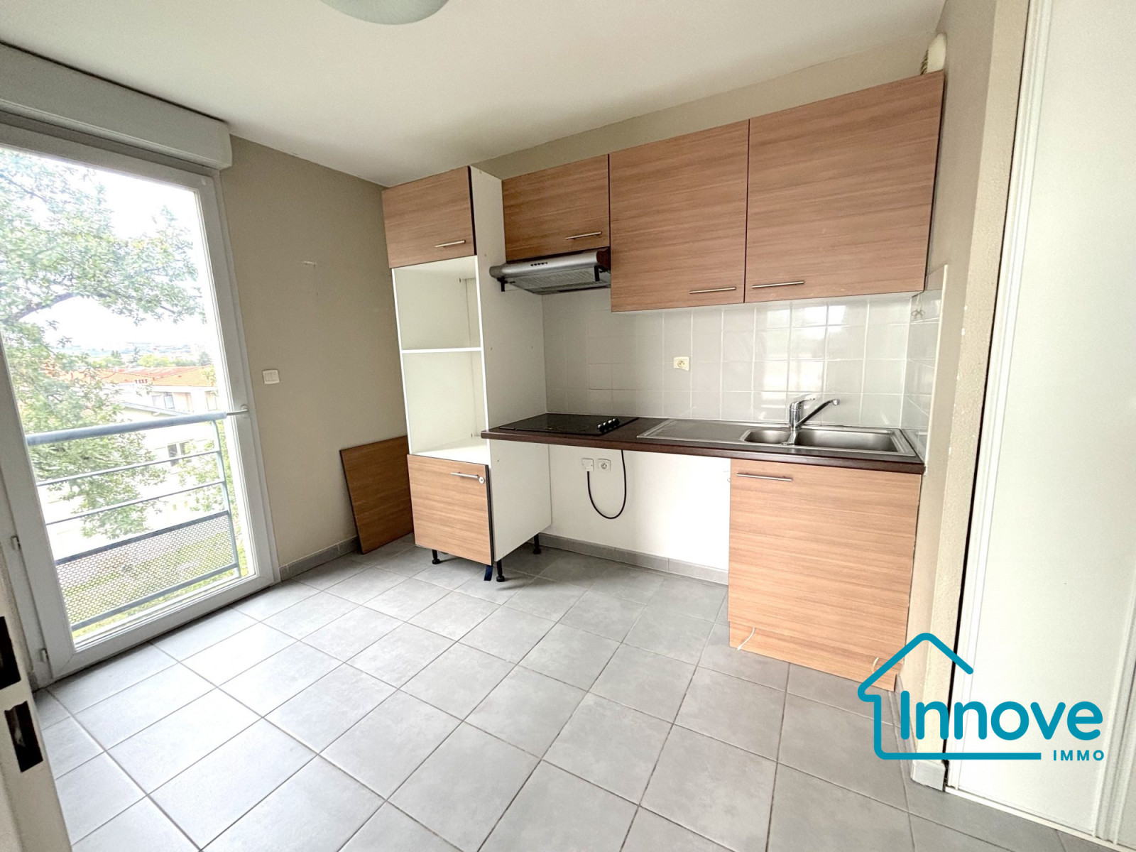 
                                                Vente
                                                 Appartement Duplex lumineux