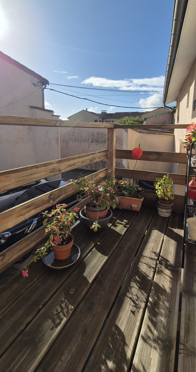 
                                                Vente
                                                 APPARTEMENT DUPLEX T2 BIS DE 44 M² ( 62 m² utiles)