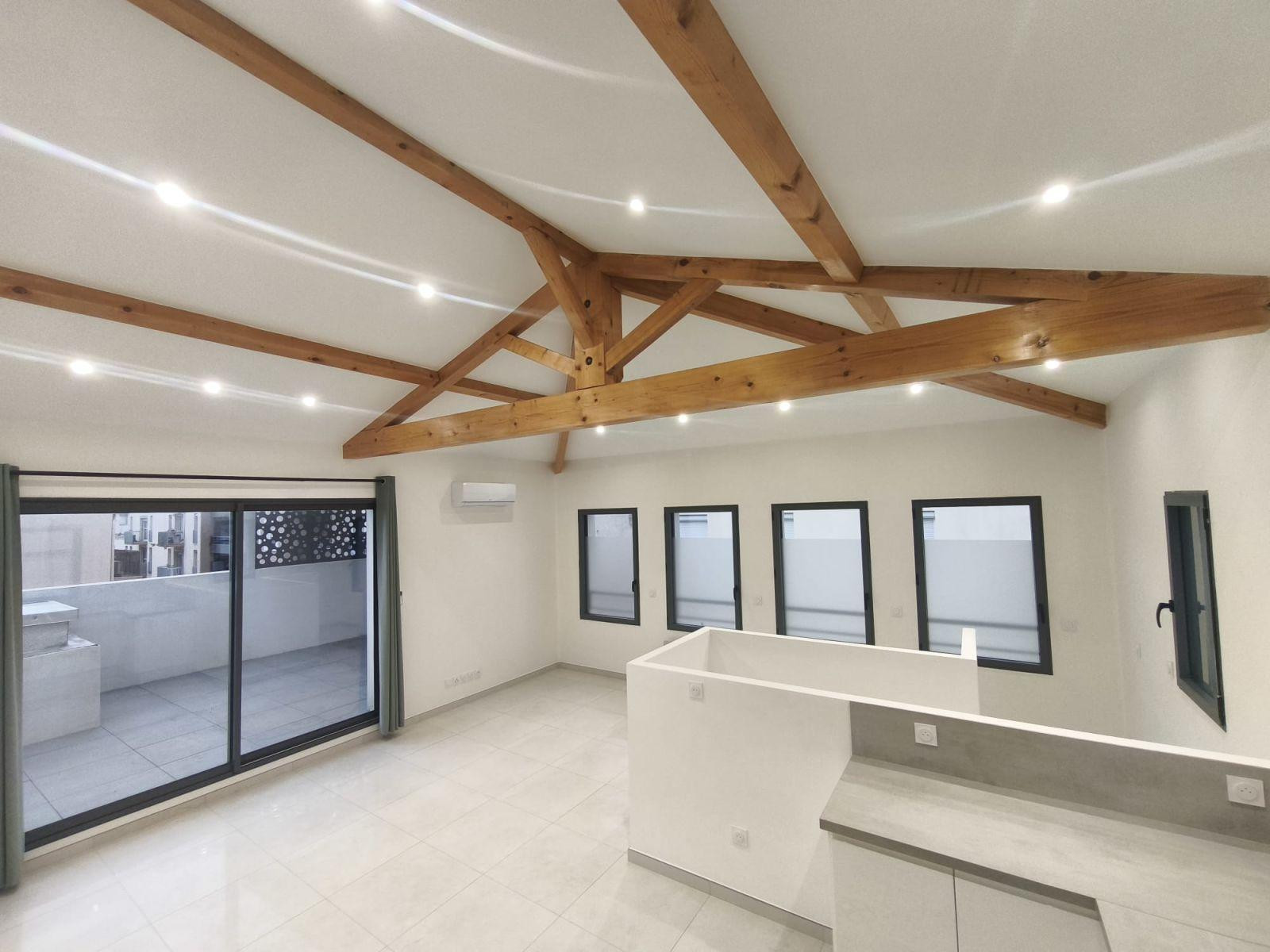 
                                                Location
                                                 Appartement duplex T3 avec grande terrasse