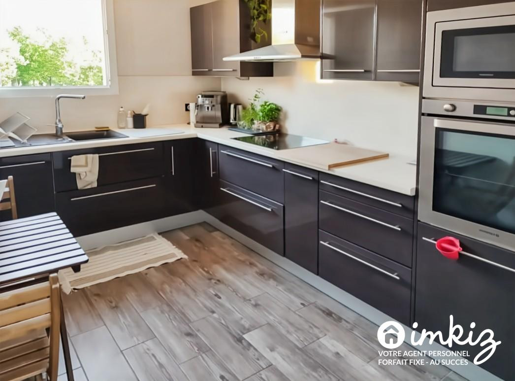 
                                                Vente
                                                 Appartement Duplex T5 de 106 m² avec balcons