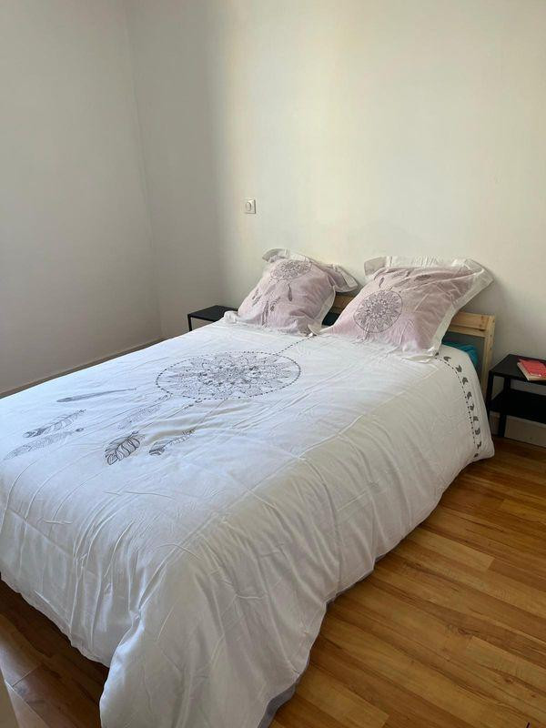 
                                                Location
                                                 Appartement duplex vieux port