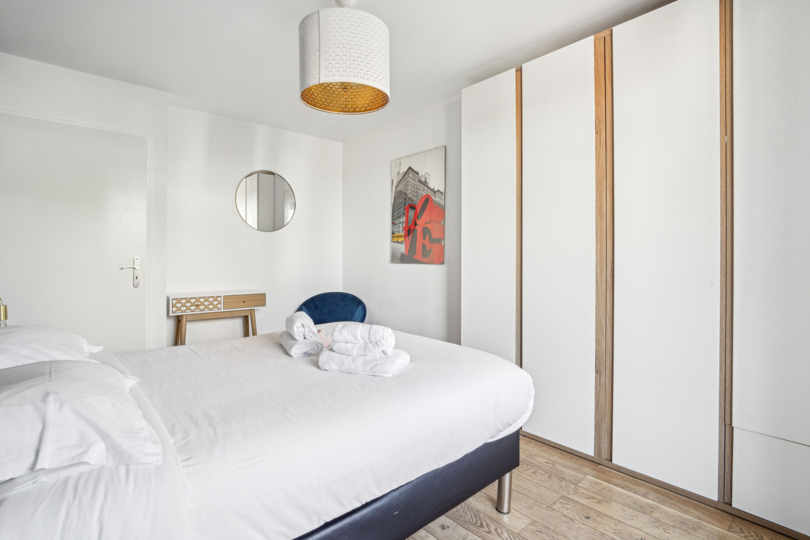 
                                                Location
                                                 Appartement élégant de 2 chambres avec balcon et terrasse - 7ème étage, Saint-Denis (loyer tout inclus)