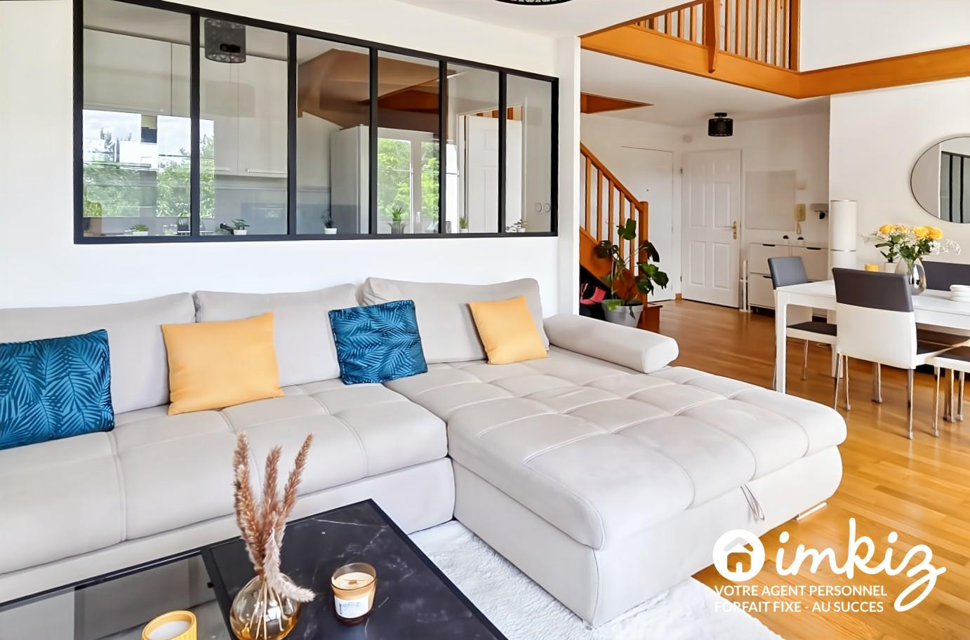 
                                                Vente
                                                 Appartement en duplex 4 pièces