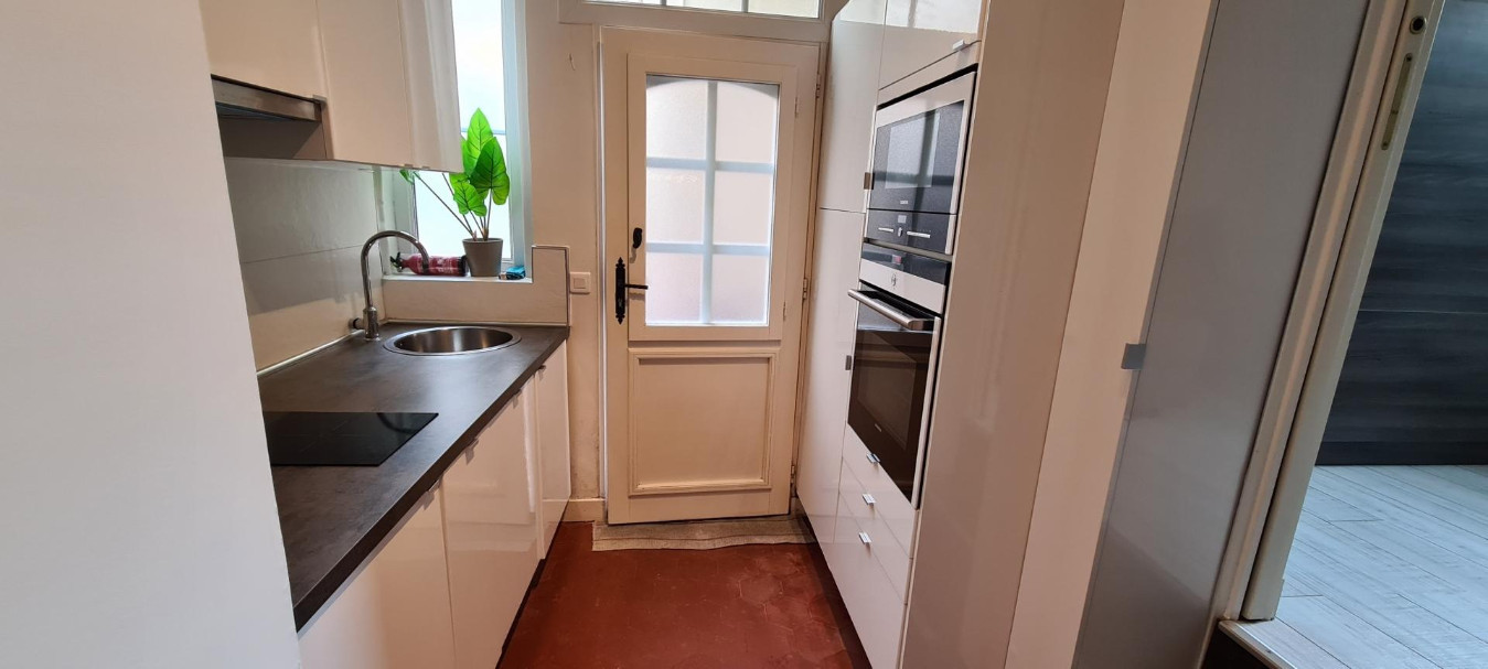 
                                                Location
                                                 Appartement en parfait état