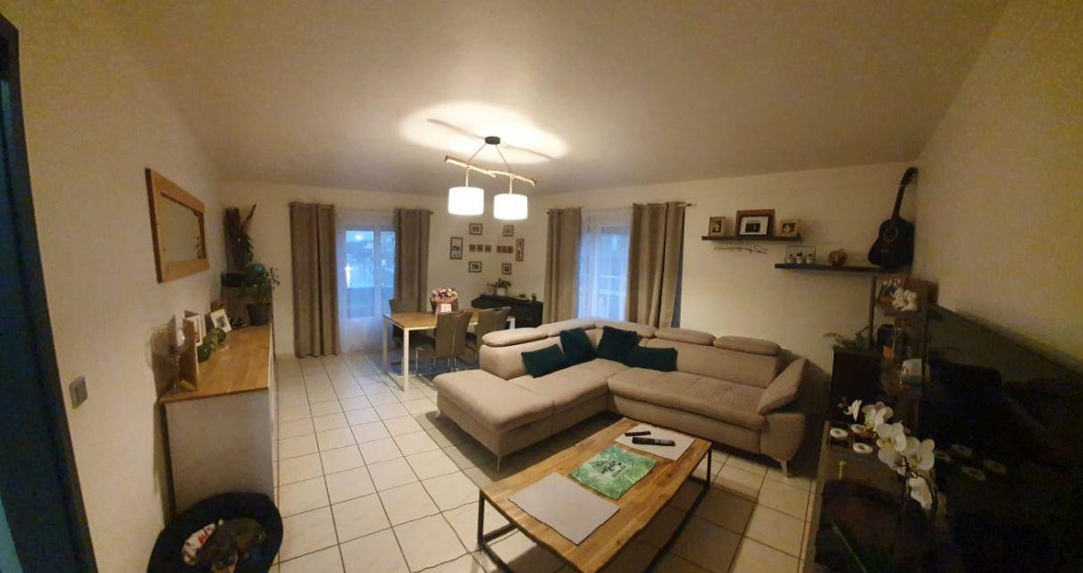 
                                                Location
                                                 Appartement en plein centre ville de La Rochette