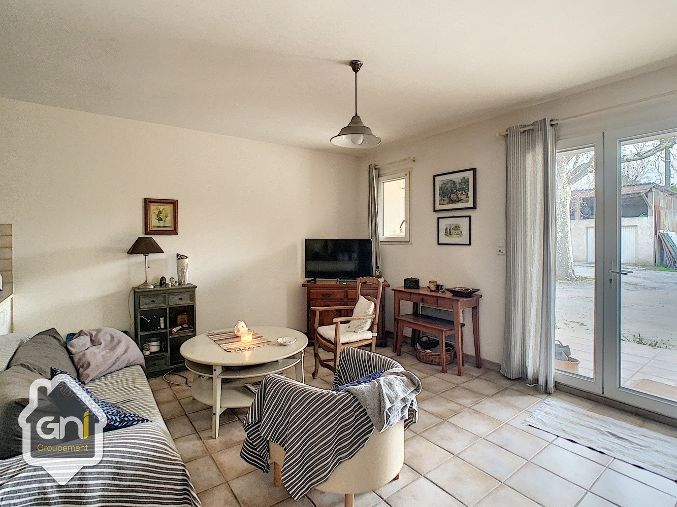 
                                                Vente
                                                 APPARTEMENT EN RDC - AVEC PARKING
