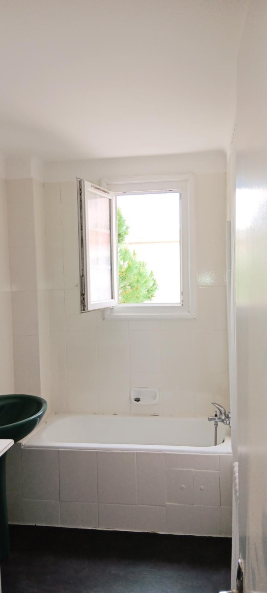 
                                                Location
                                                 Appartement entièrement rénové à Montpellier