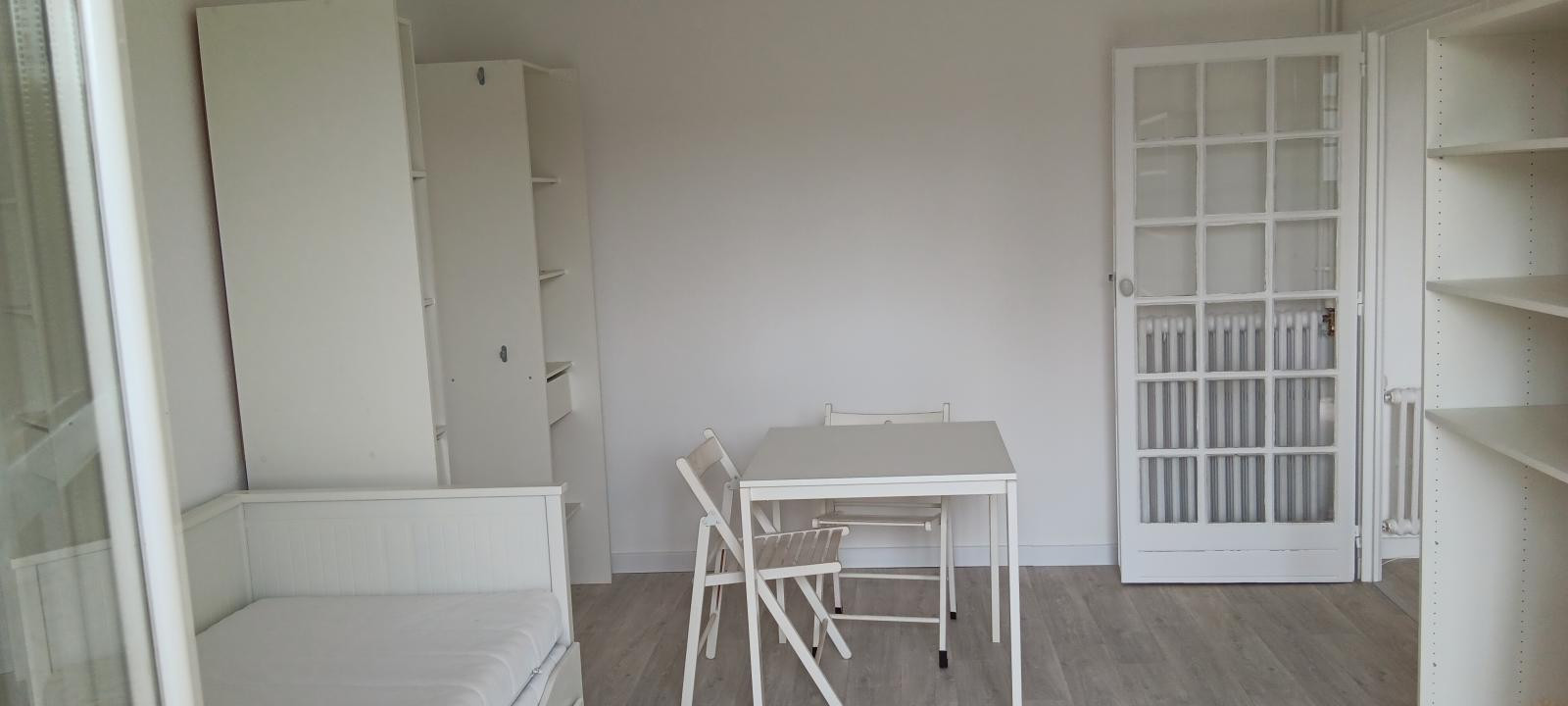 
                                                Location
                                                 Appartement entièrement rénové à Montpellier