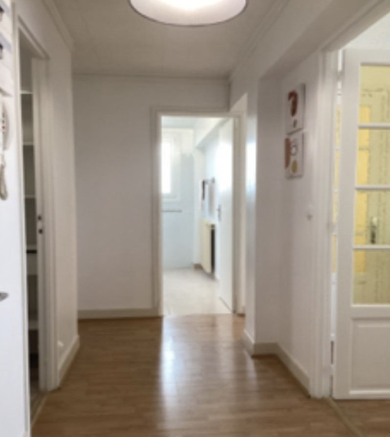 
                                                Location
                                                 Appartement Etampes 3 pièces meublé