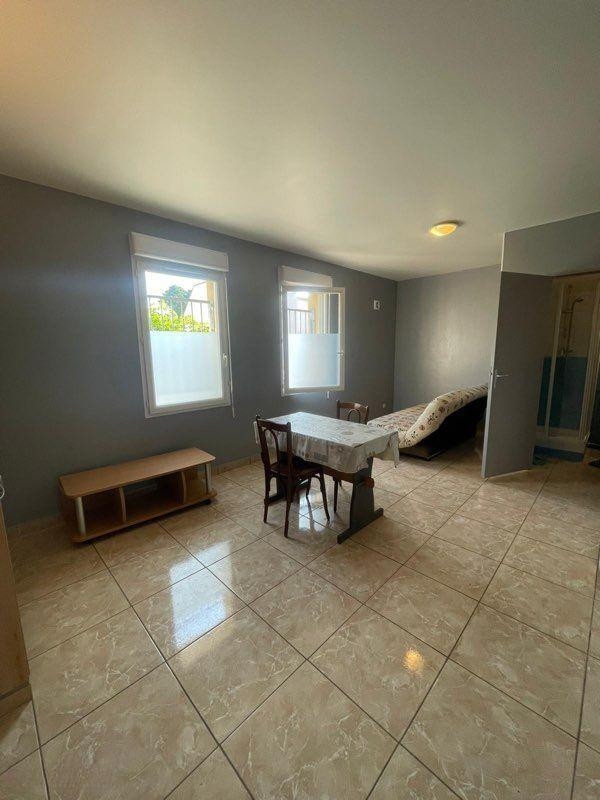 
                                                Location
                                                 Appartement étudiant meublé à louer