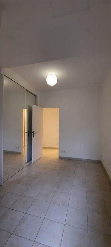 
                                                Location
                                                 Appartement étudiant/mobilité - clair et sec RDC