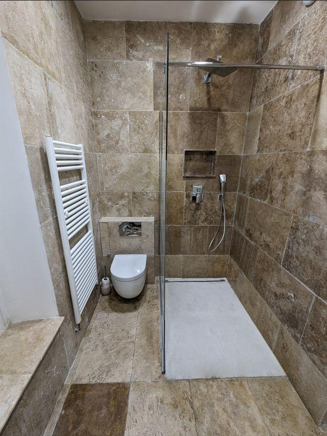 
                                                Location
                                                 Appartement exclusif quartier charmant proche parc