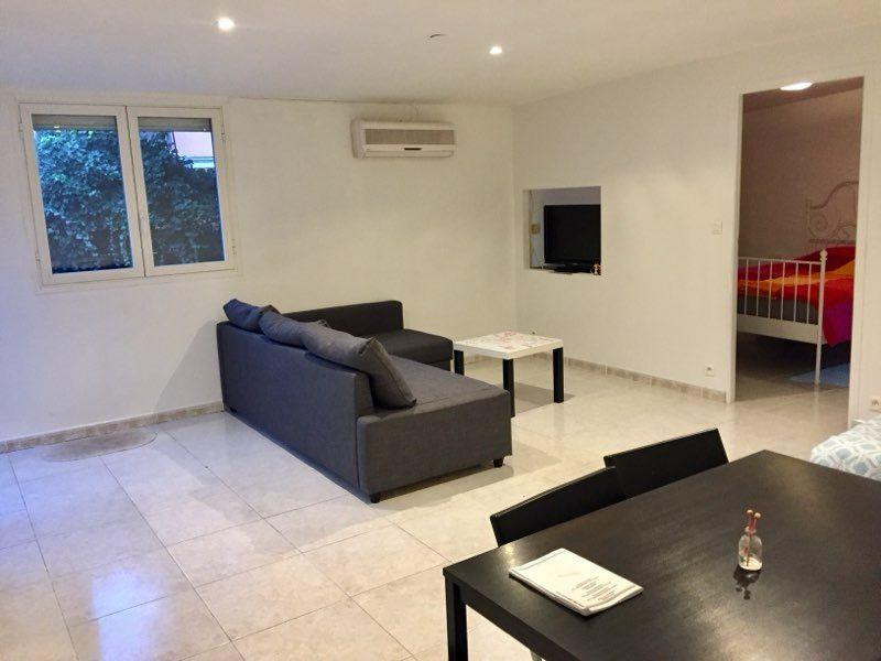 
                                                Location
                                                 Appartement F2 - 54m2