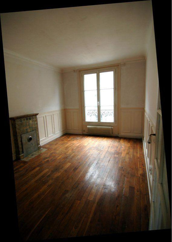 
                                                Location
                                                 Appartement F2 75020