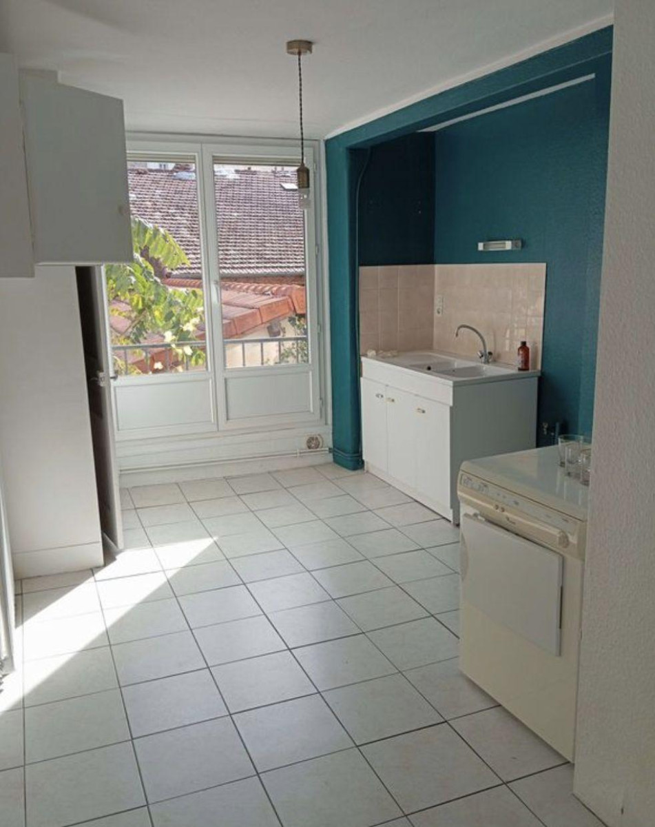 
                                                Location
                                                 Appartement F2 à louer – 55,45m² – Saint-Etienne