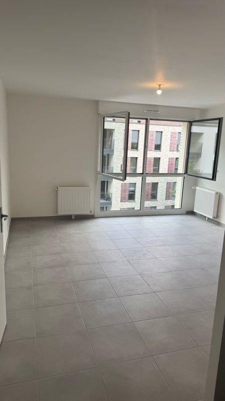 
                                                Location
                                                 Appartement F2 à louer à Romainville