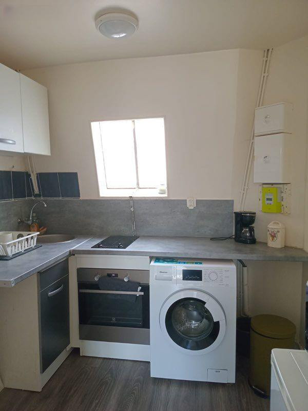 
                                                Location
                                                 Appartement F2 dans le 10ème