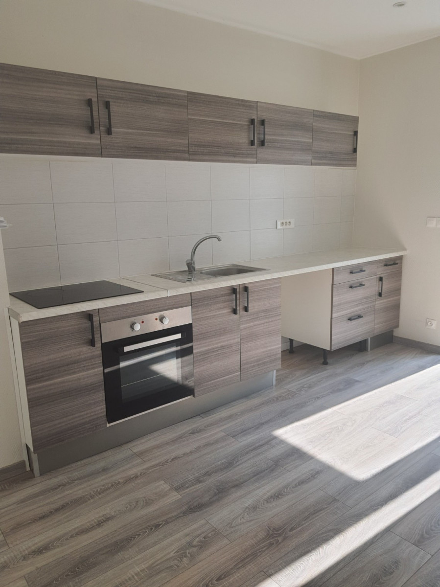 
                                                Location
                                                 Appartement F2 Metz Sablon