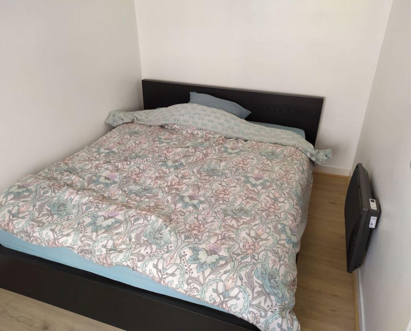 
                                                Location
                                                 Appartement F2 meublé