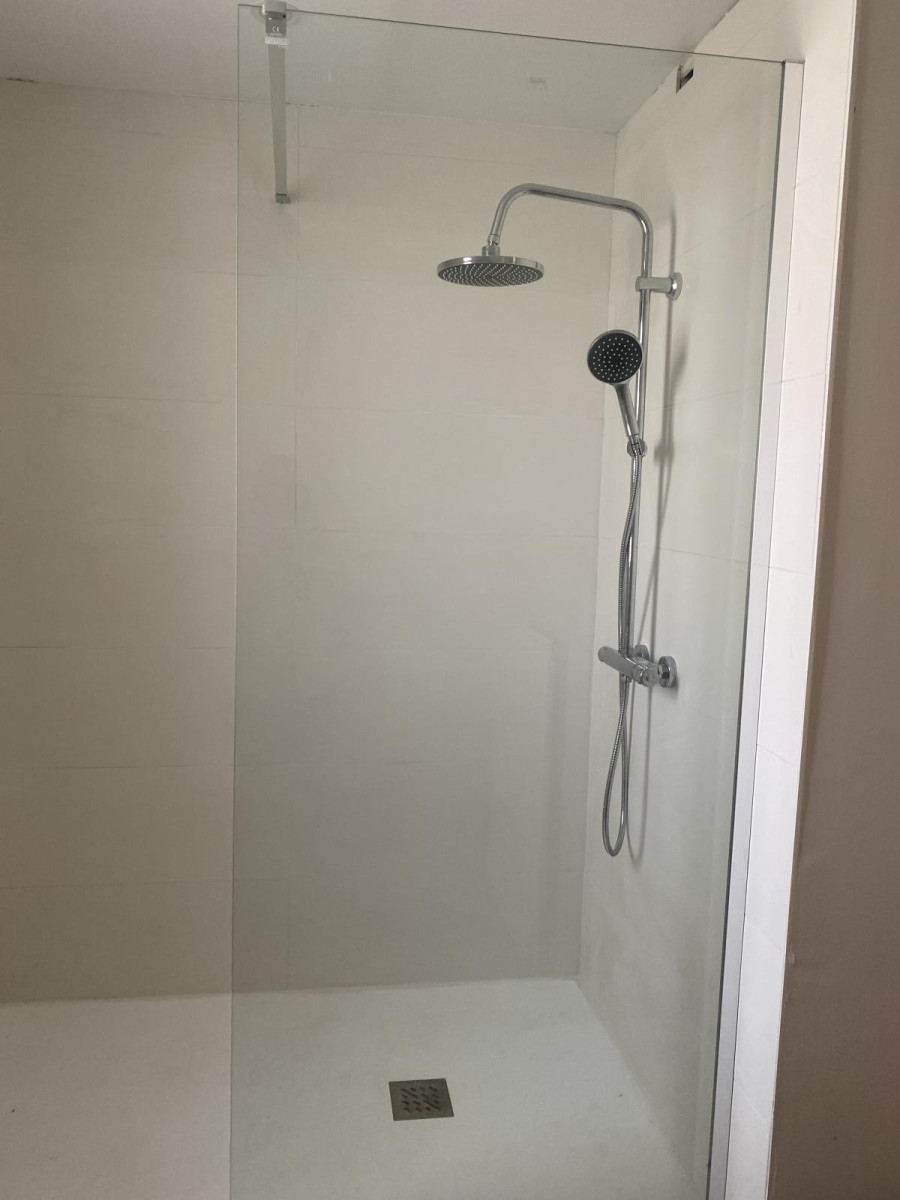 
                                                Location
                                                 Appartement F2 tout équipé,meublé Parking prive