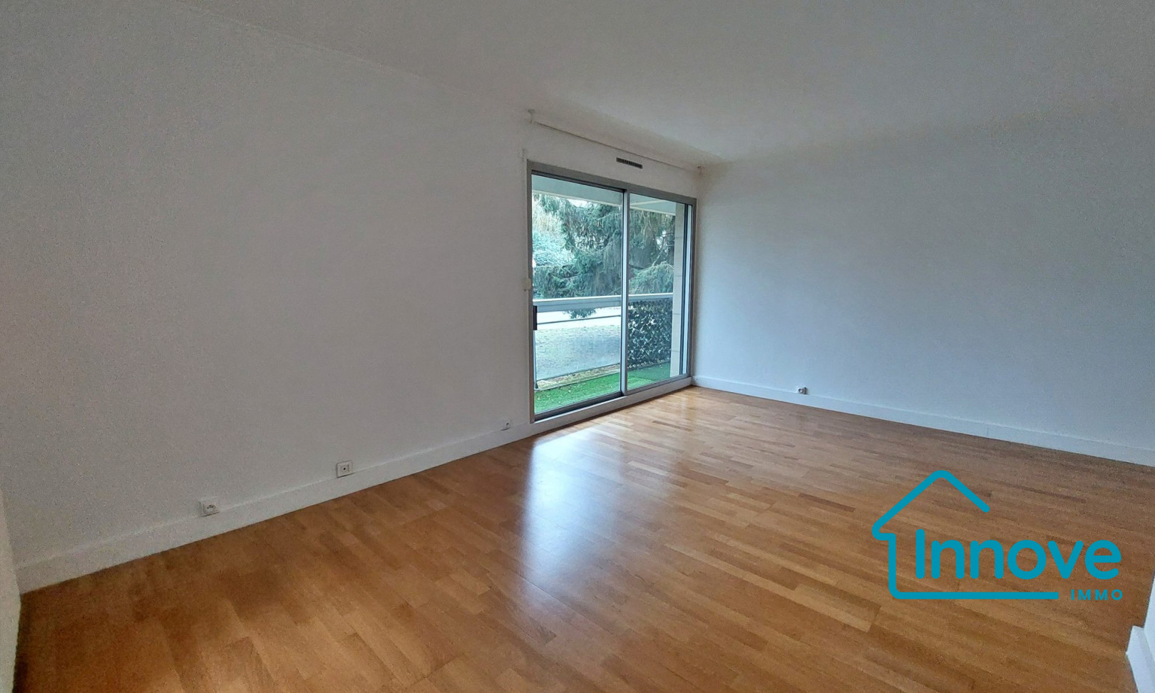 
                                                Vente
                                                 APPARTEMENT F3 - 75 m² - BAILLY - HARMONIE OUEST