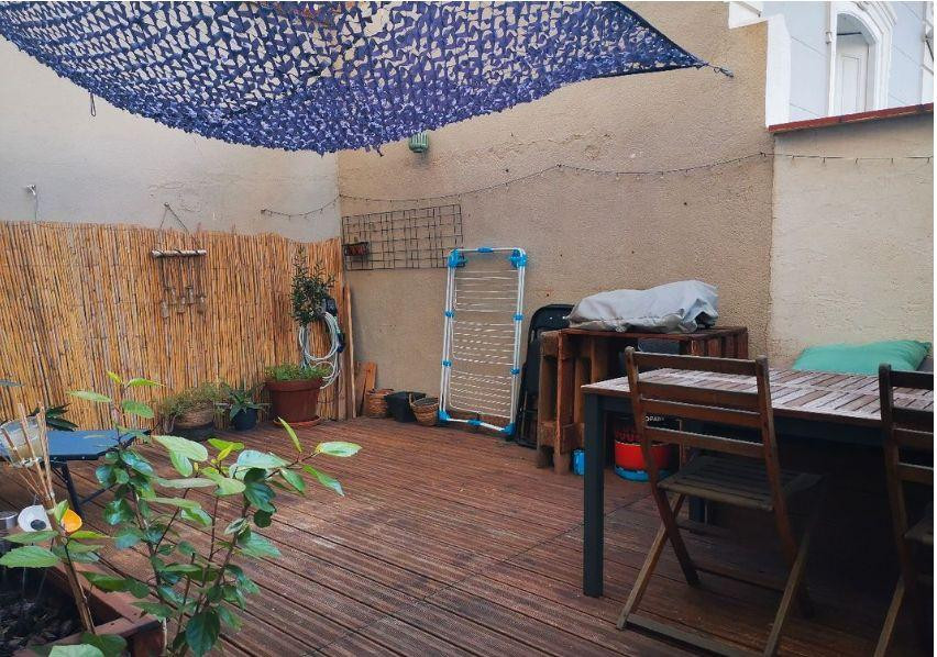 
                                                Location
                                                 Appartement F3 avec jolie terrasse