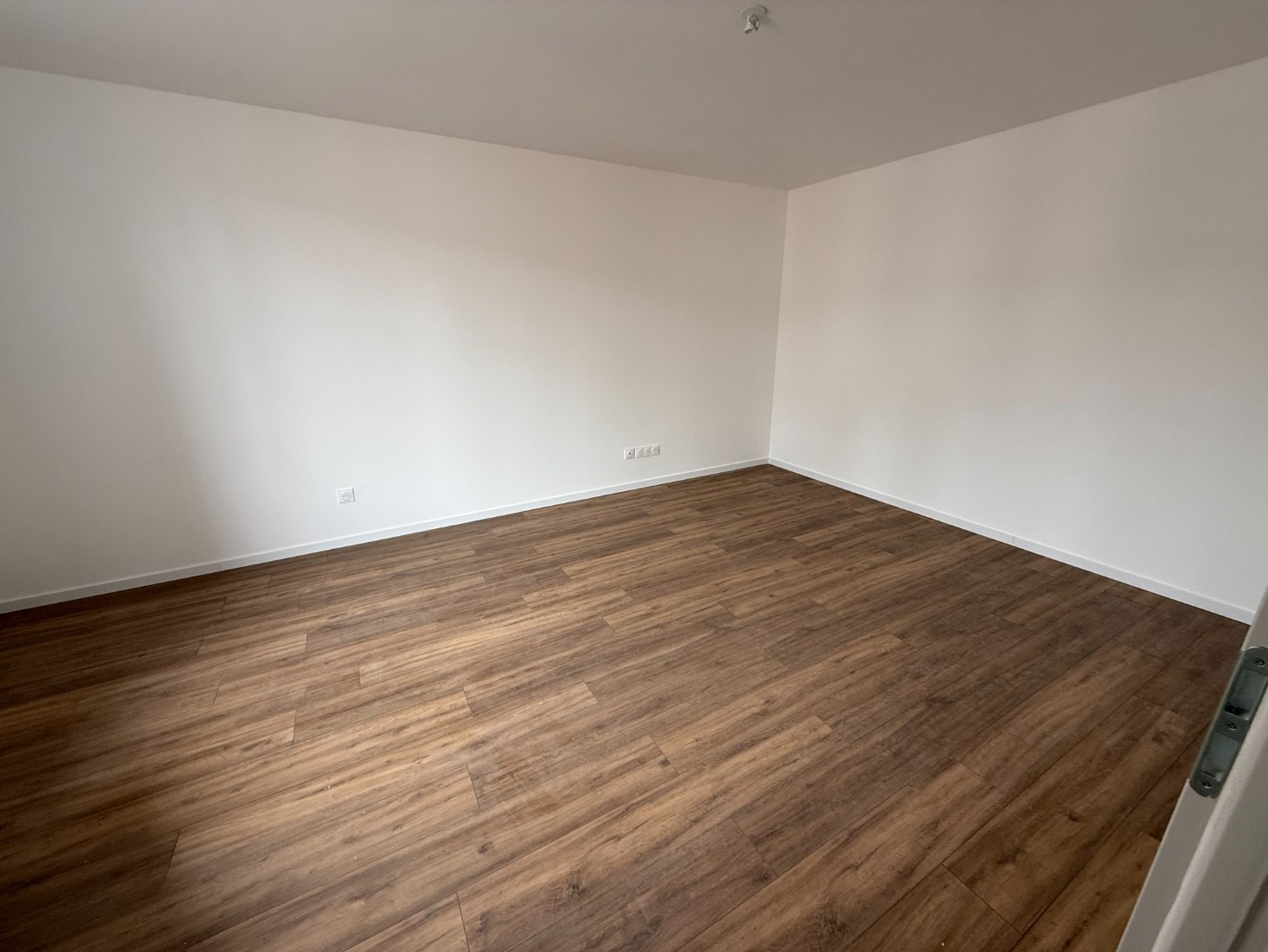 
                                                Location
                                                 Appartement F3 lumineux de 70m²