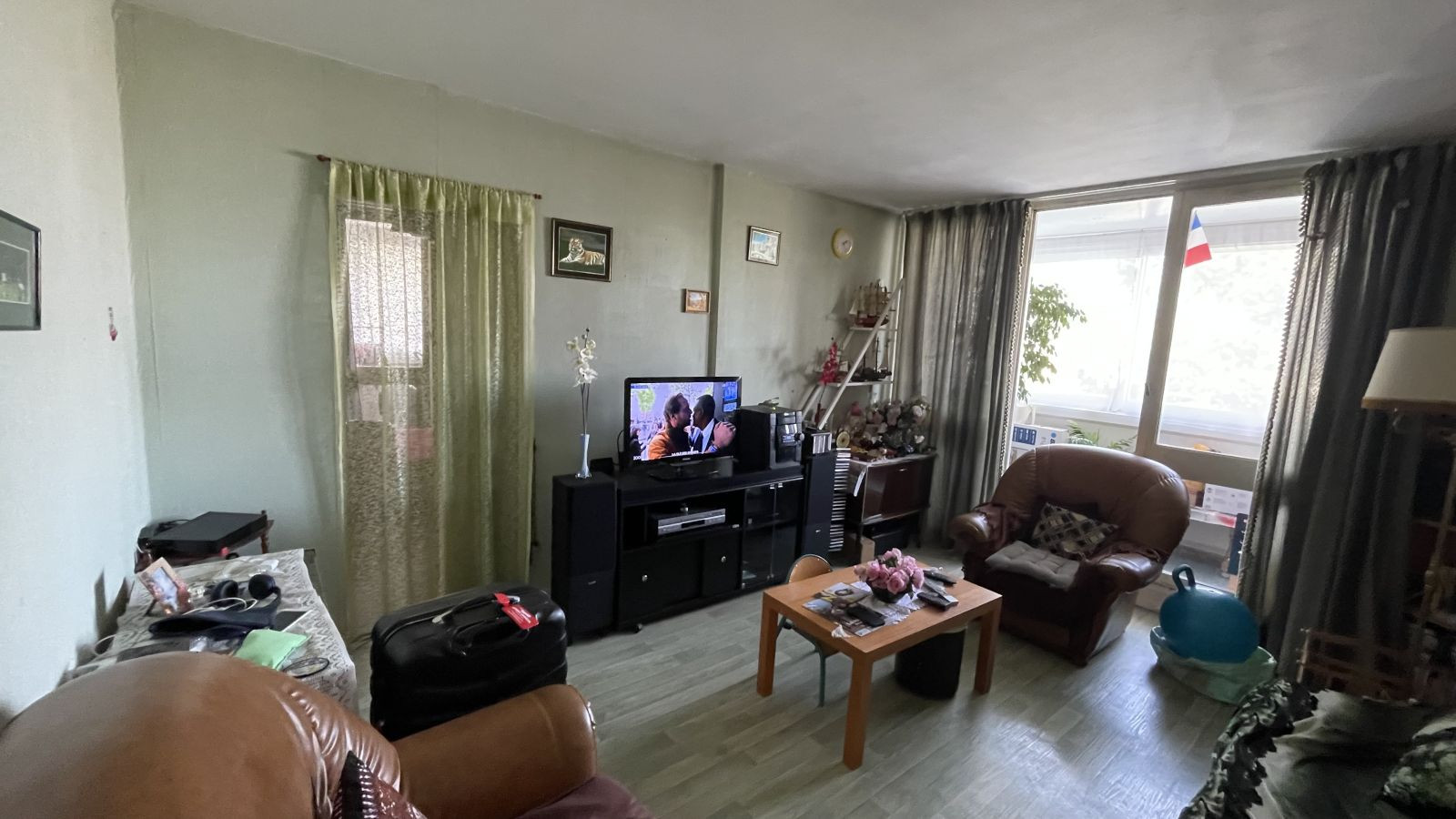 
                                                Location
                                                 Appartement F3 meublé à louer – Sevran (67 m²)
